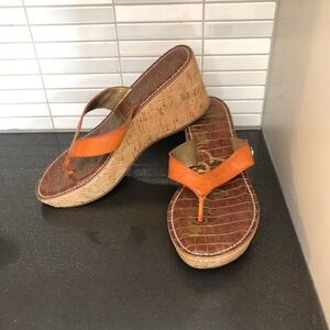 Sam Edelman women’s orange leather flip flop wedges